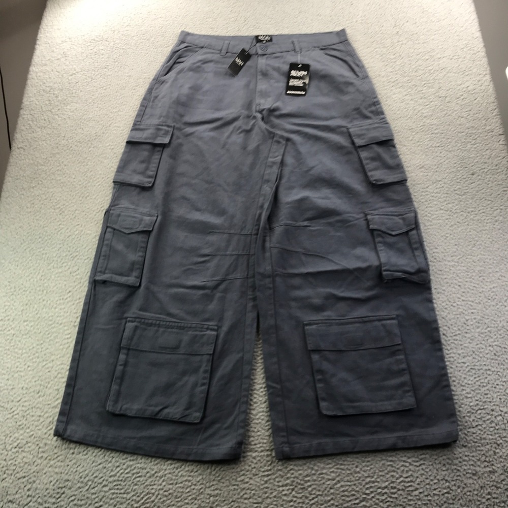 Boohoo Man Pants Mens 36 Gray Extreme Baggy Multi Cargo Wide Leg Cyber Punk NEW